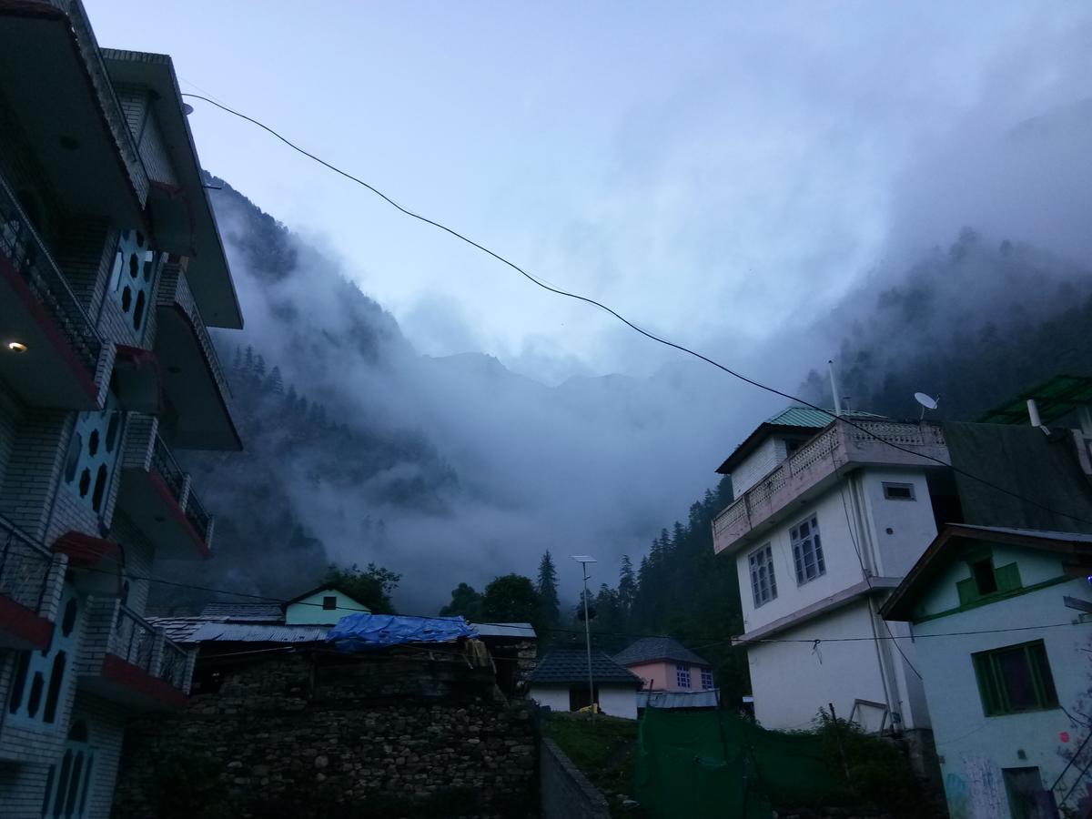 Moksha Hotel Kasol Extérieur photo